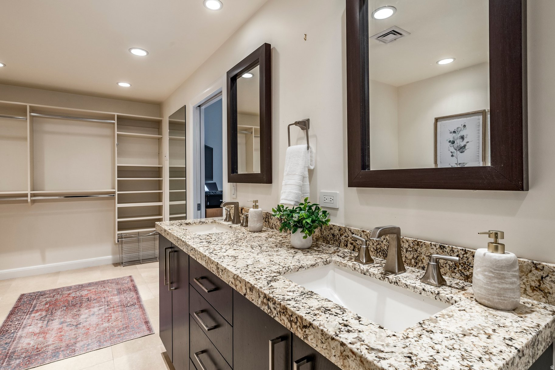 DONNER PLACE - Residential