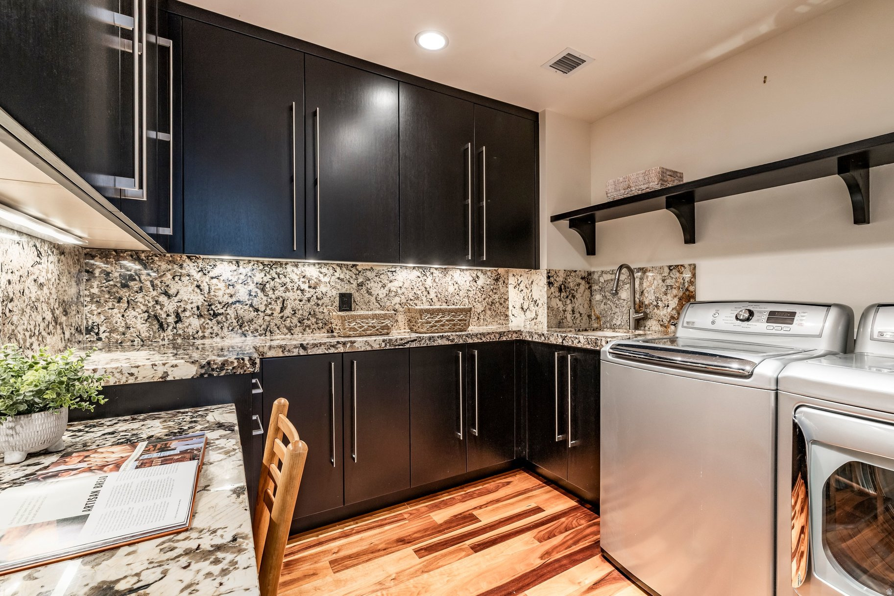 DONNER PLACE - Residential