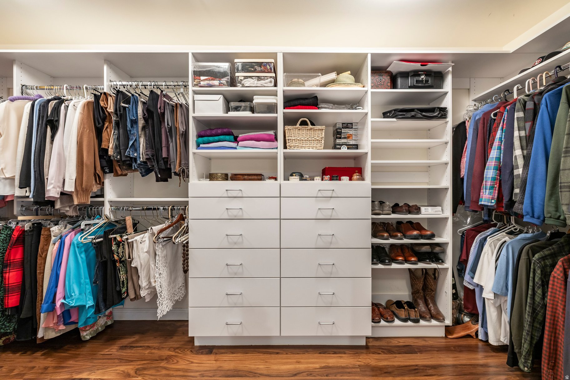 DONNER PLACE - Residential