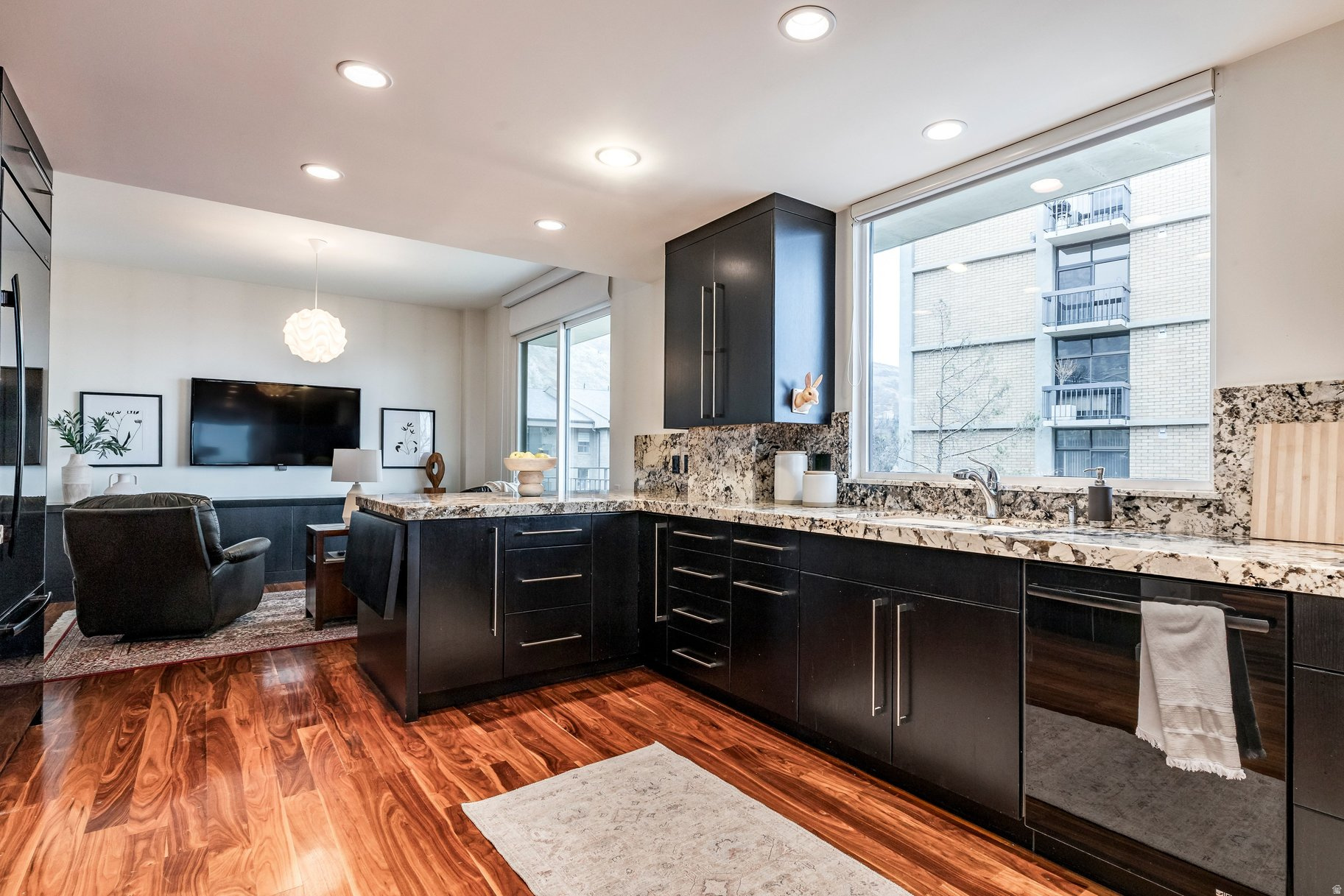 DONNER PLACE - Residential