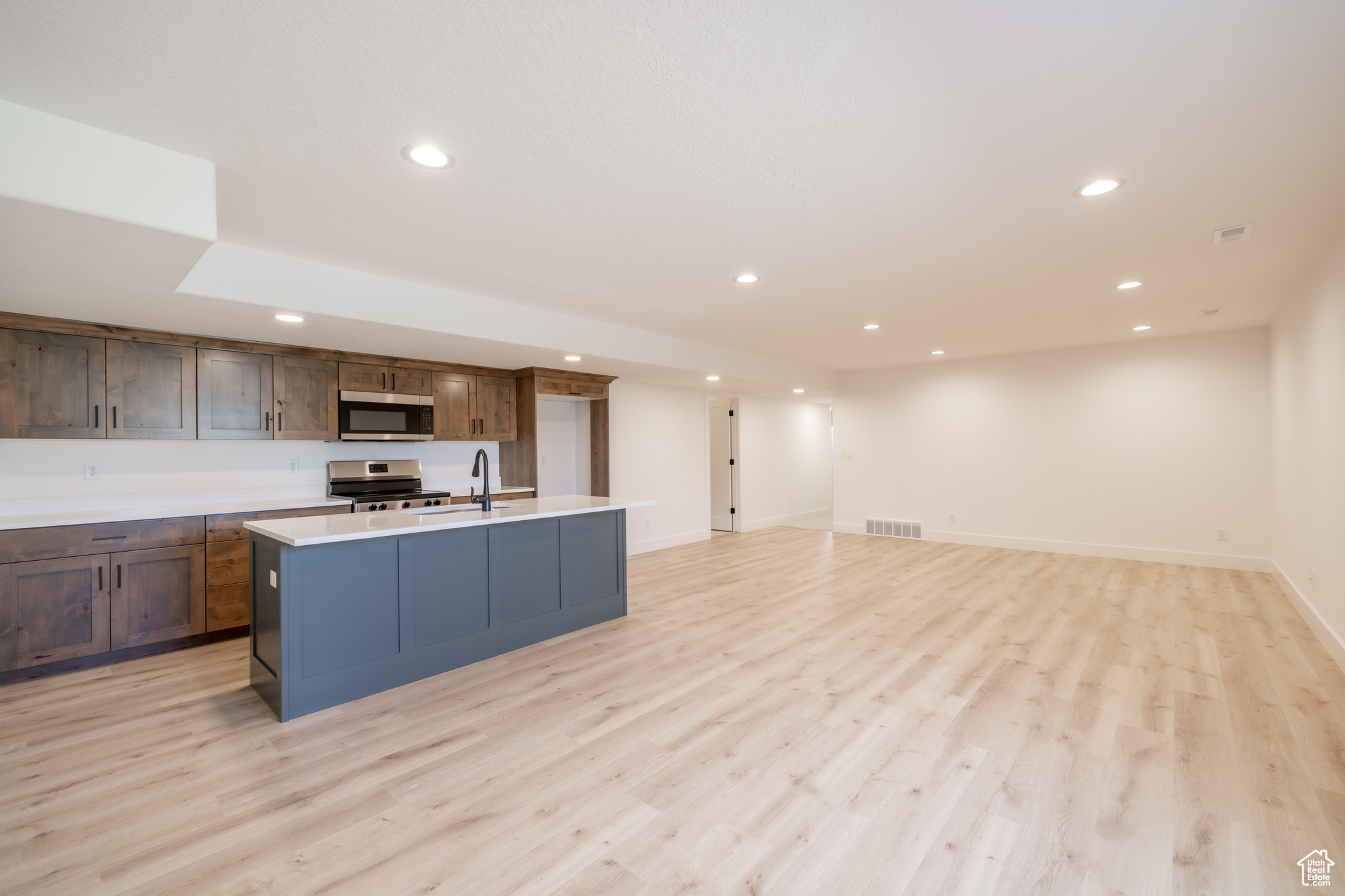 SUNNYSIDE ESTATES SUBDIVISION - Residential