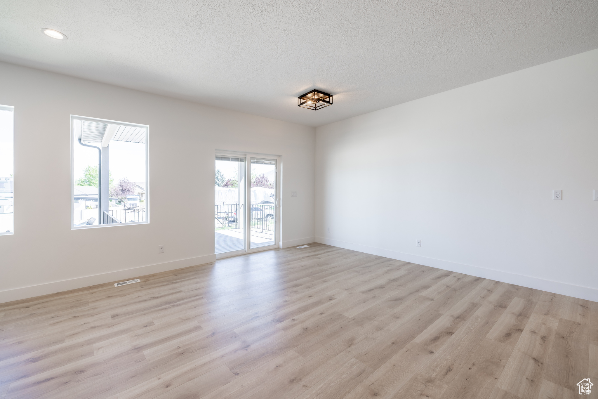 SUNNYSIDE ESTATES SUBDIVISION - Residential