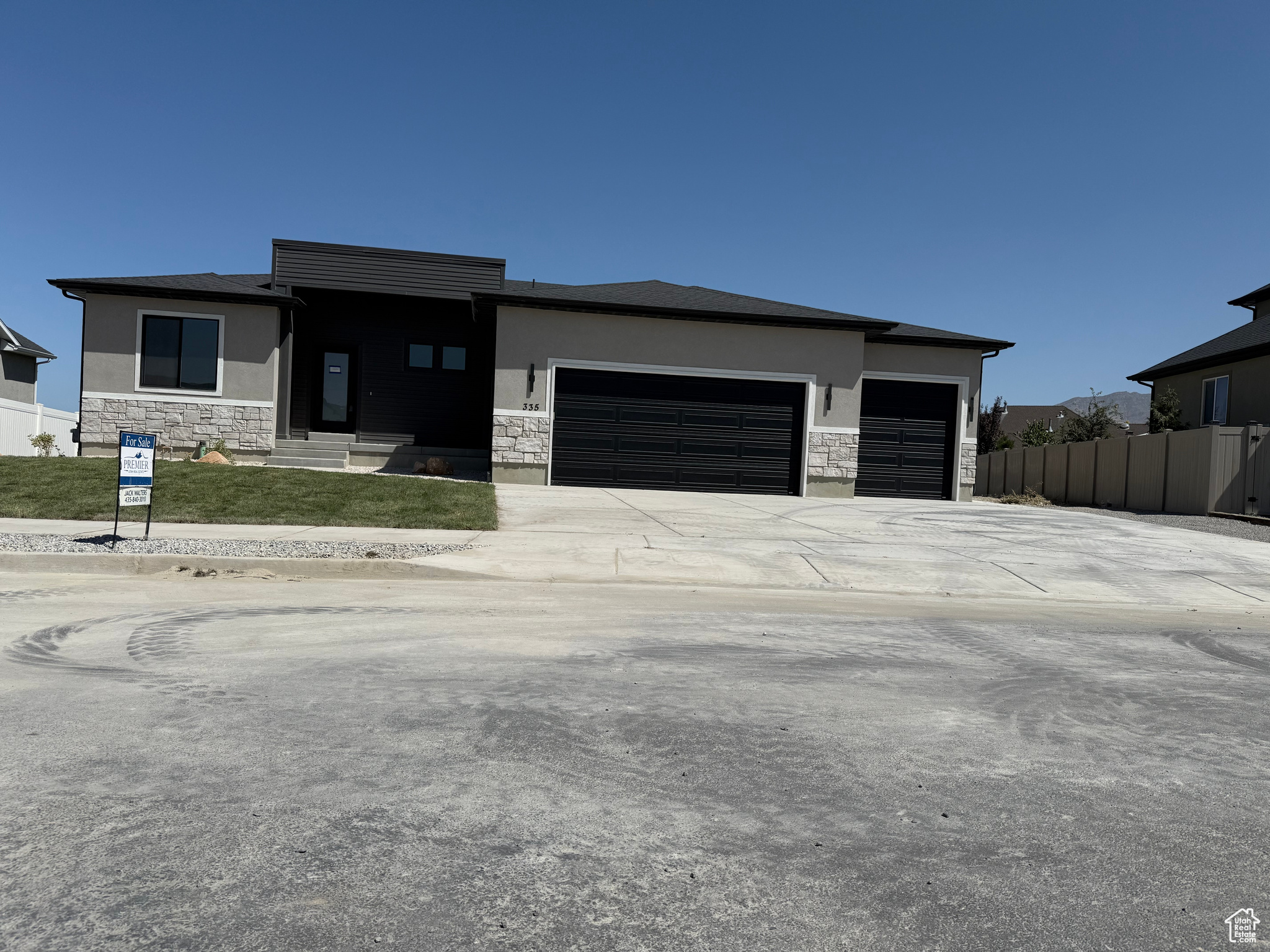 SUNNYSIDE ESTATES SUBDIVISION - Residential