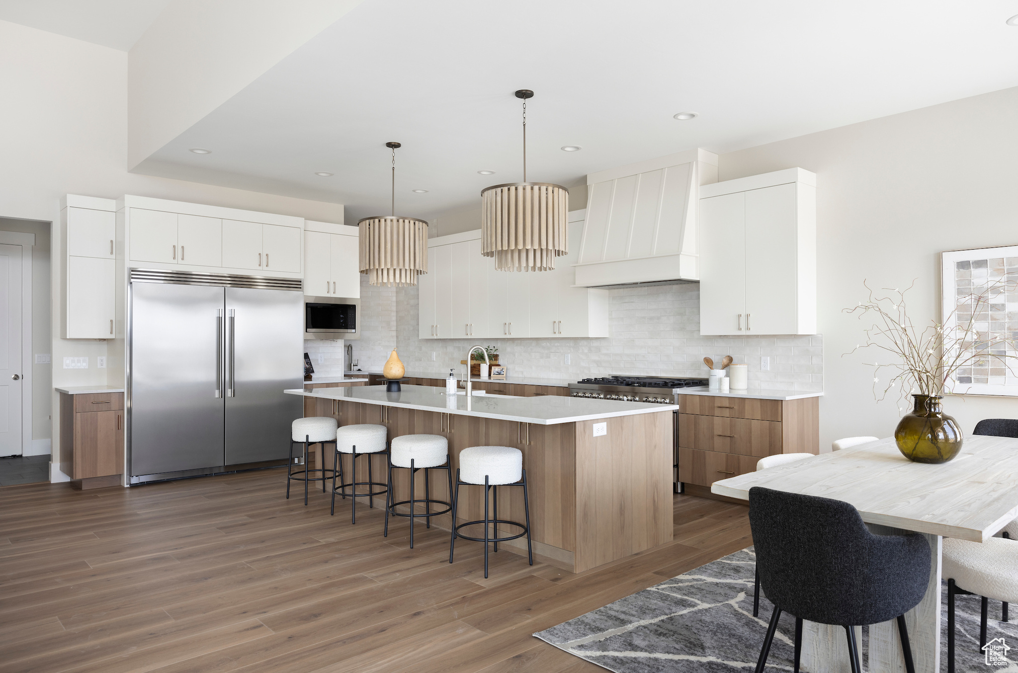 MEADOWS - Residential