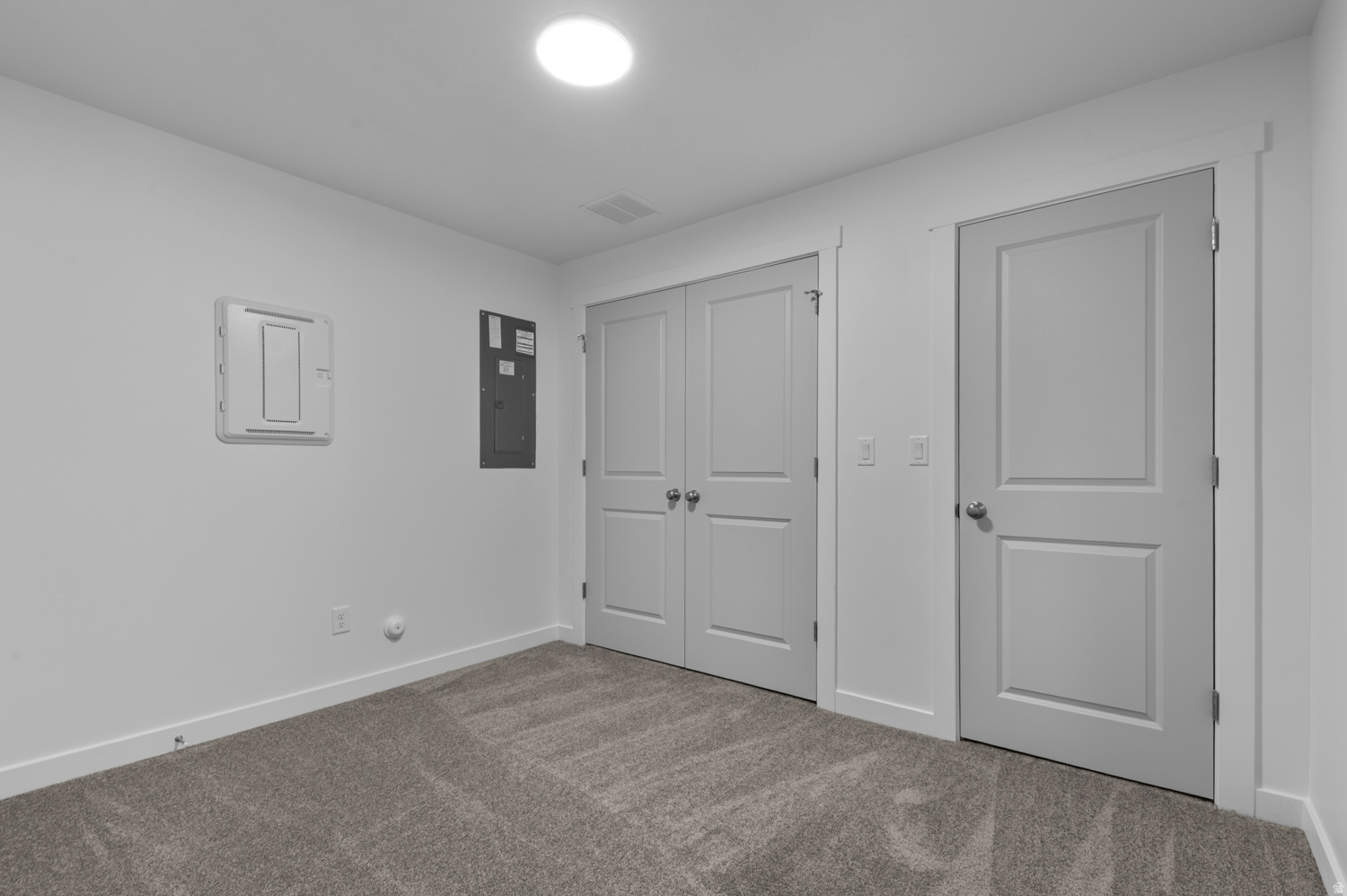 OVERLAND TOWNS V2 408 - Residential