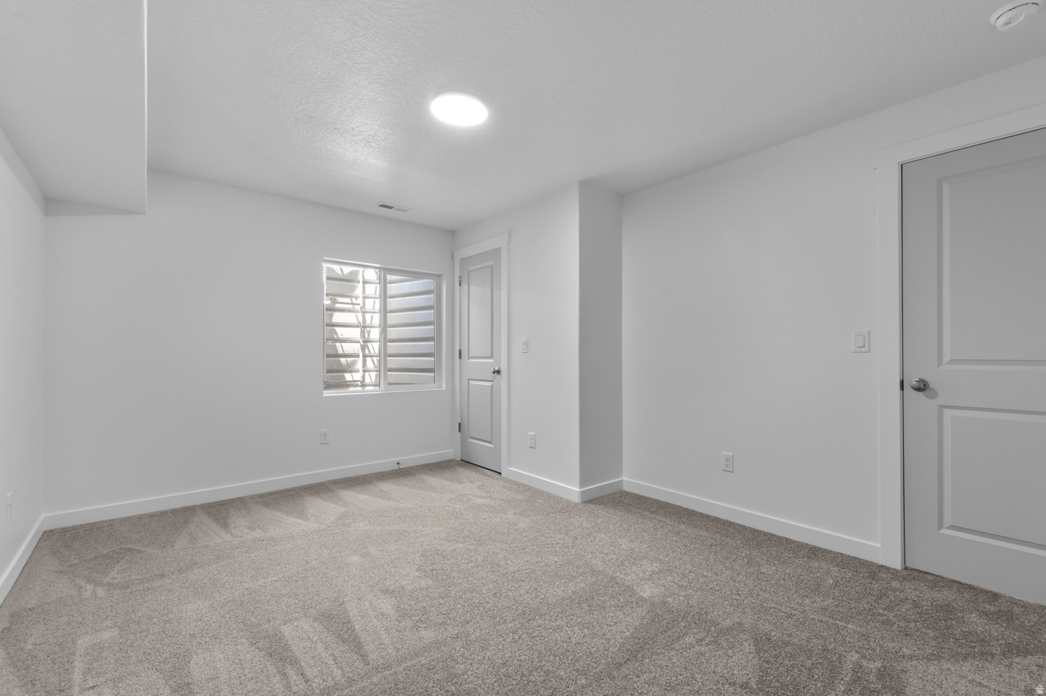 OVERLAND TOWNS V2 408 - Residential