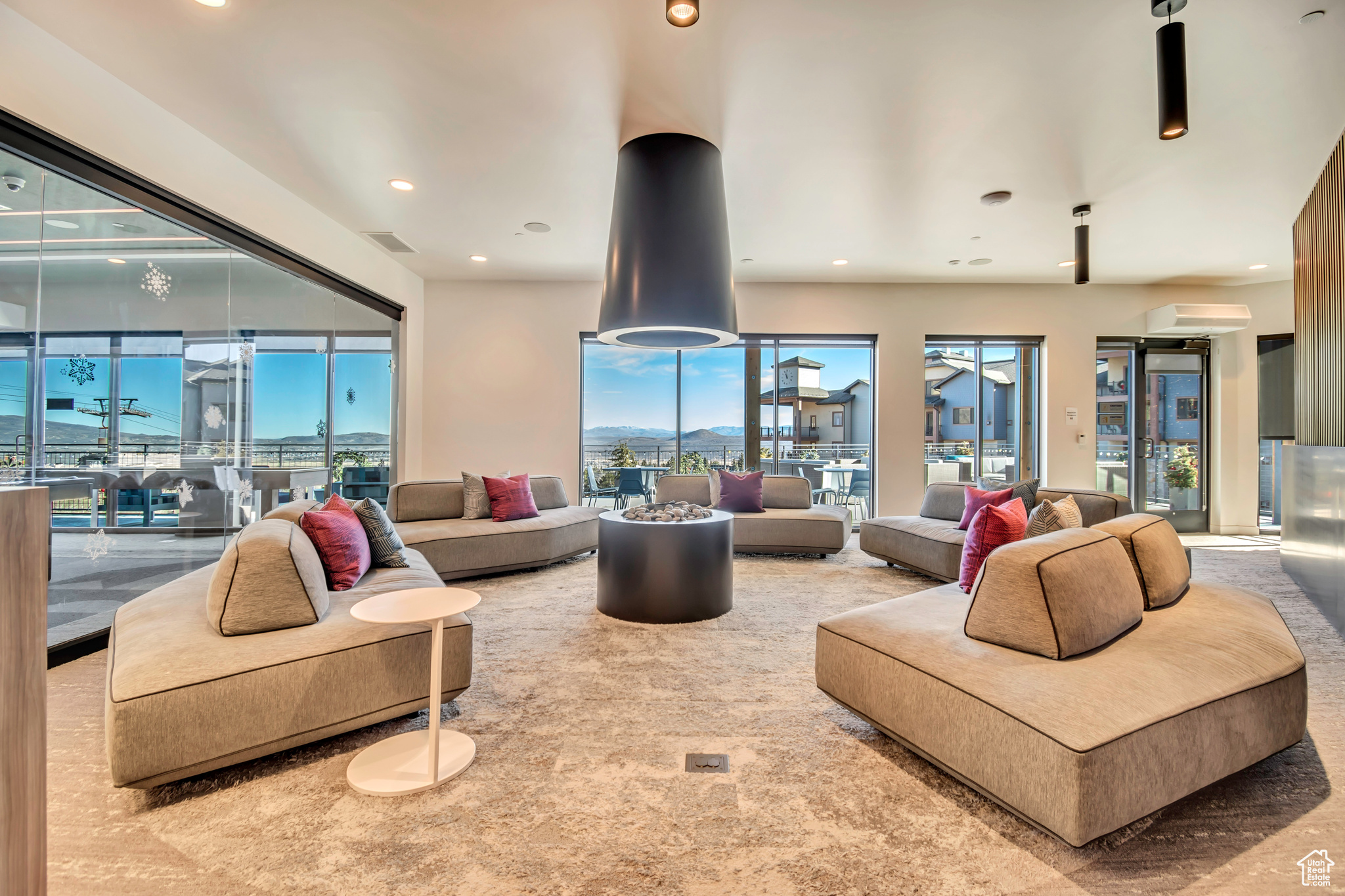 YOTEL - Residential