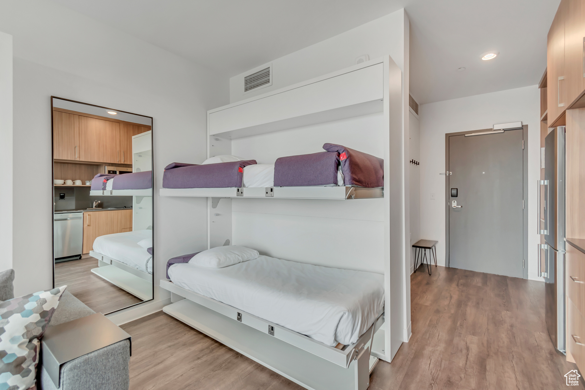 YOTEL - Residential