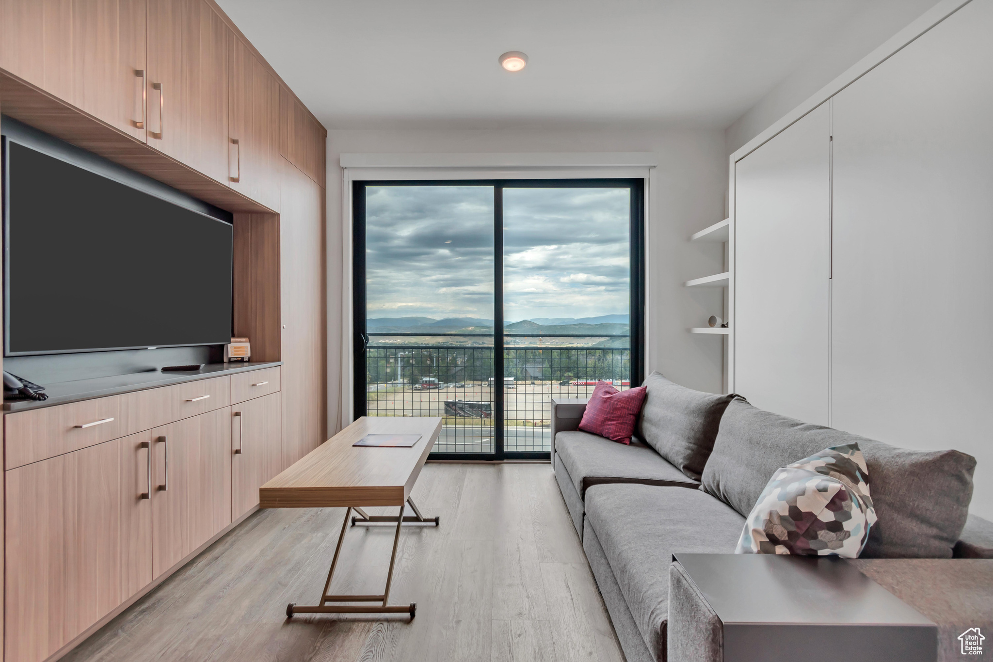 YOTEL - Residential