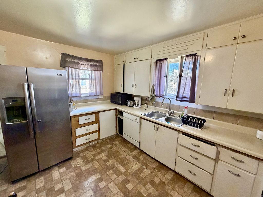 Photo of 265 E MAIN ST, Castle Dale, UT 84513 (MLS # 2142504)
