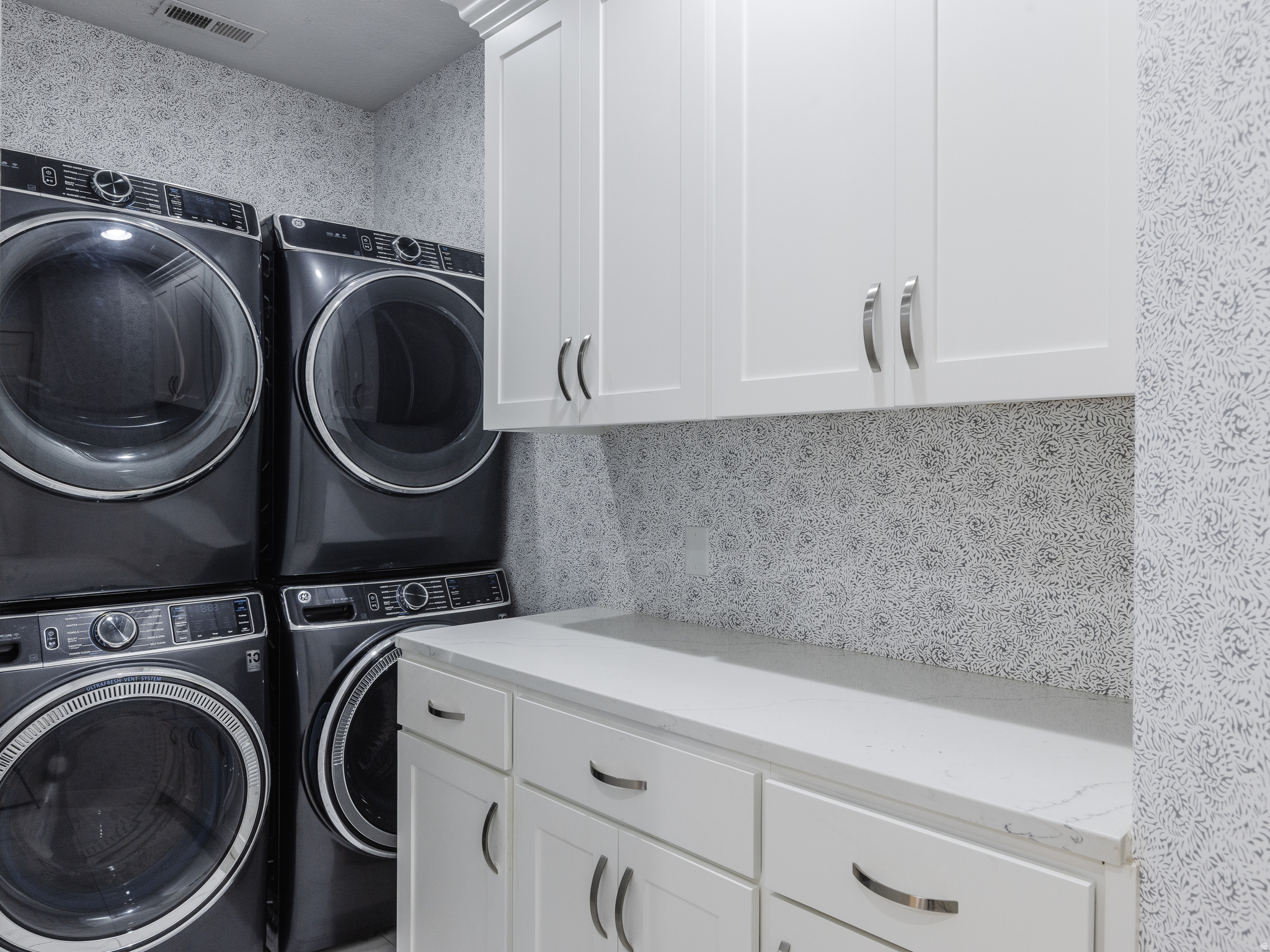 DESERT FIELDS - Residential