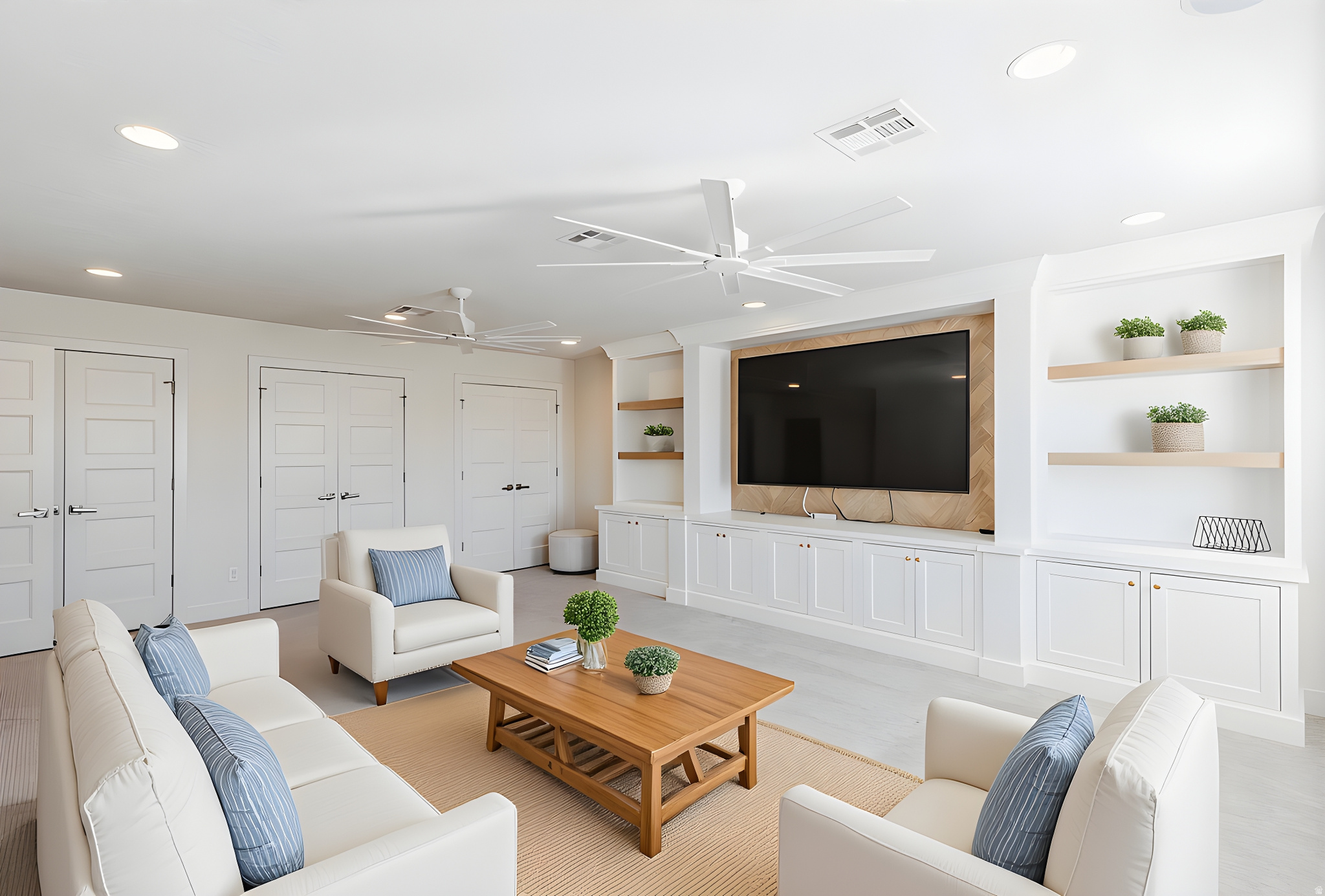 DESERT FIELDS - Residential