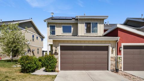 Photo of 2314 S LONG DR, Saratoga Springs, UT 84045 (MLS # 2149998)