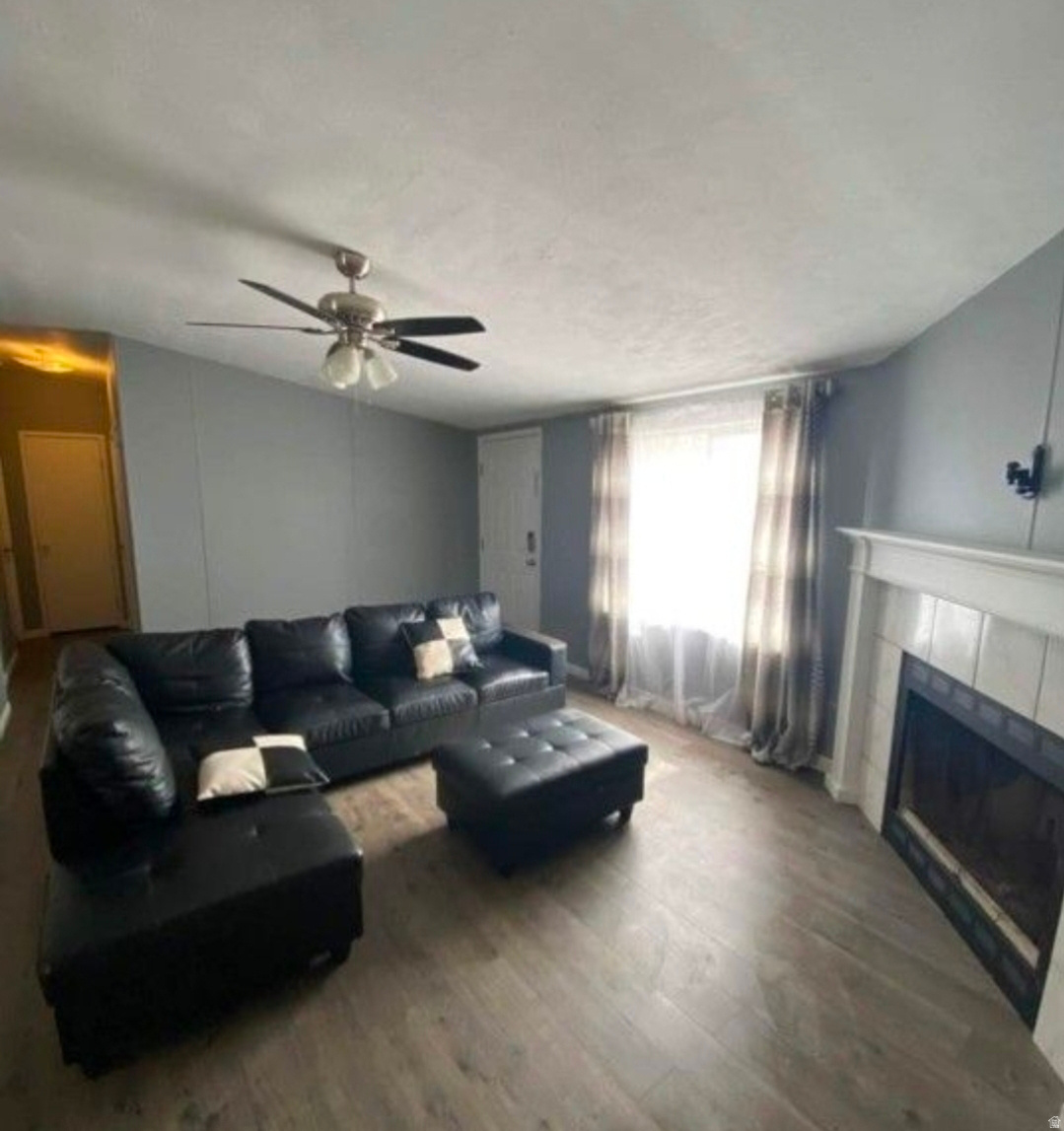 BROOKSIDE - Residential