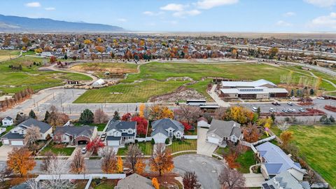 Tiny photo for 58 E 700 S, Kaysville, UT 84037 (MLS # 2123509)