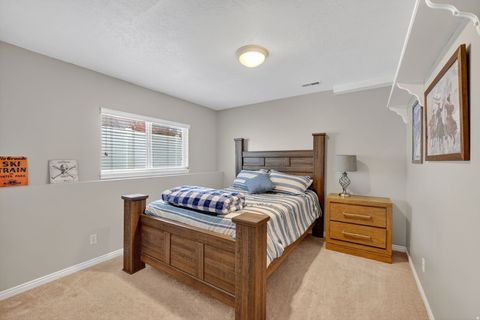 Tiny photo for 58 E 700 S, Kaysville, UT 84037 (MLS # 2123509)