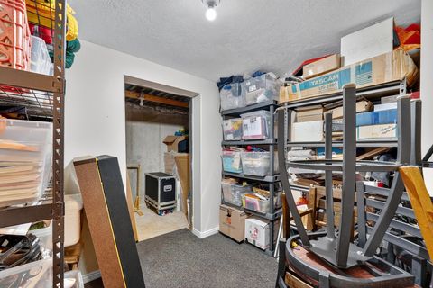 Tiny photo for 58 E 700 S, Kaysville, UT 84037 (MLS # 2123509)