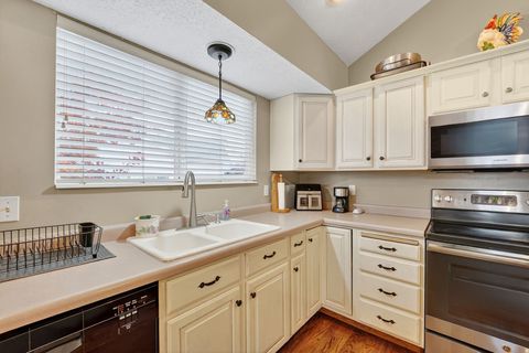 Tiny photo for 58 E 700 S, Kaysville, UT 84037 (MLS # 2123509)