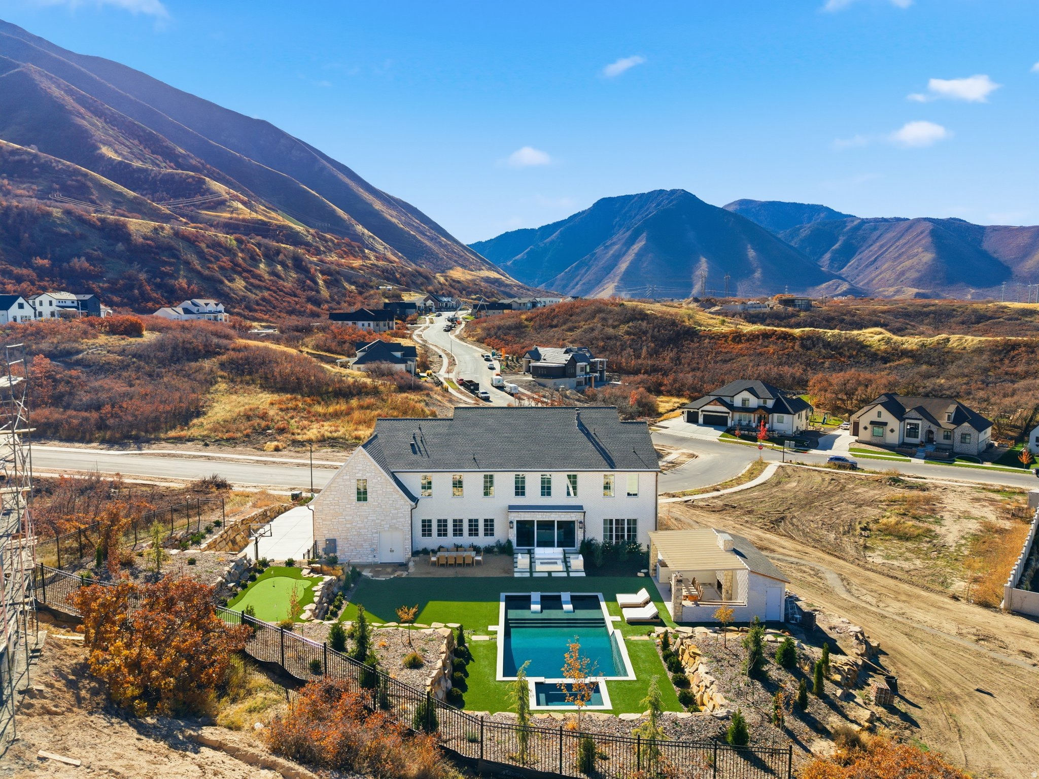 HIDDEN HOLLOW COVE - Residential