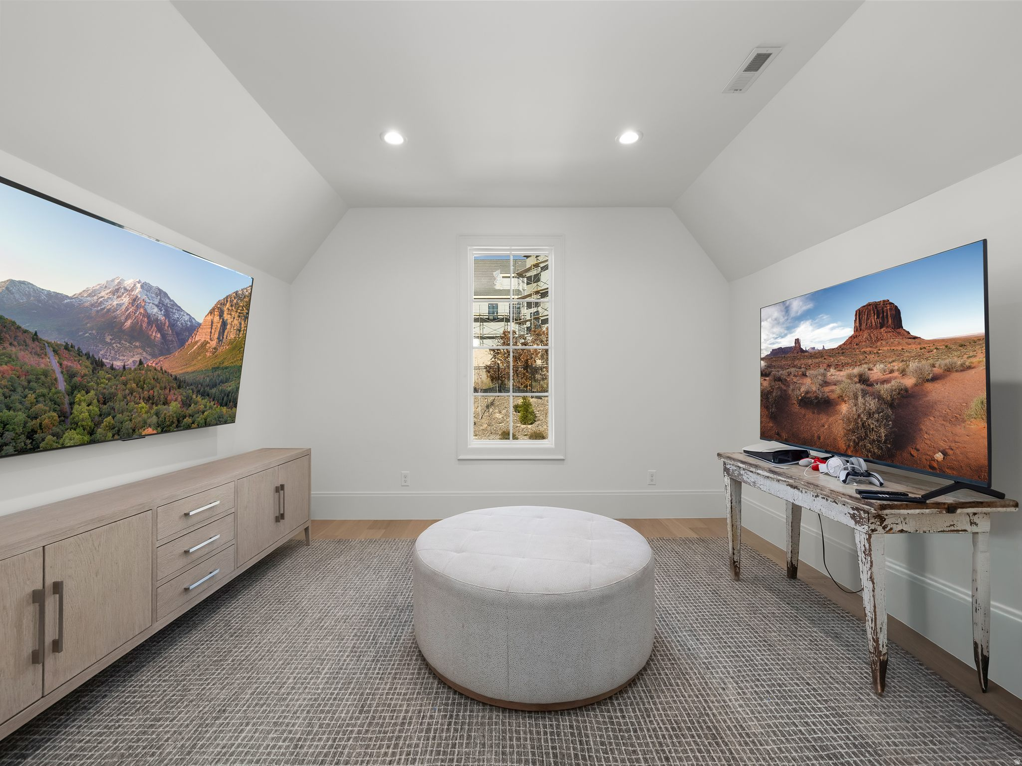 HIDDEN HOLLOW COVE - Residential