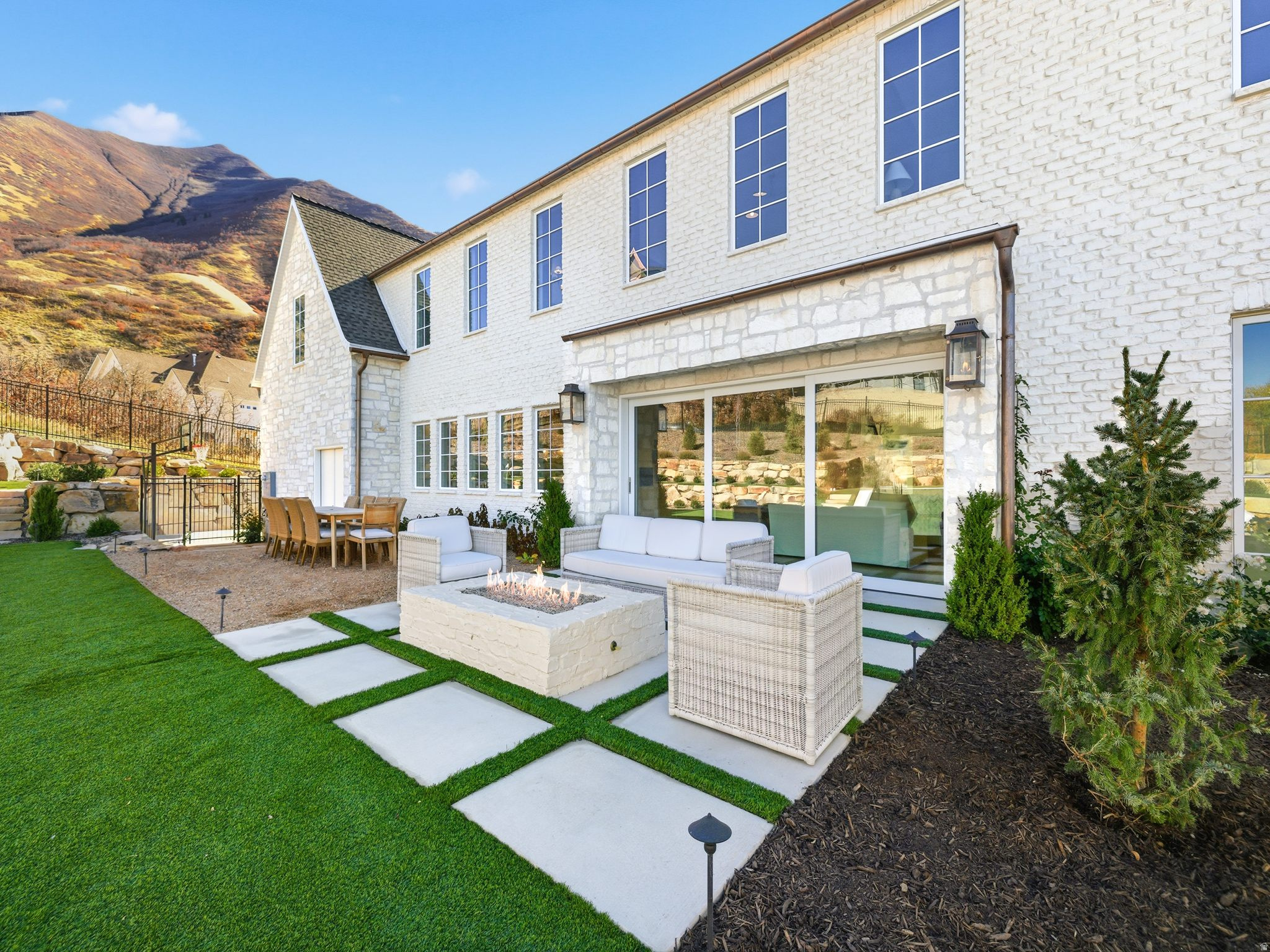 HIDDEN HOLLOW COVE - Residential