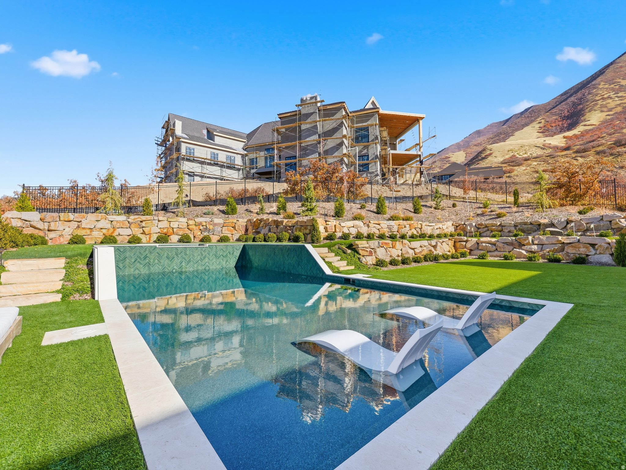 HIDDEN HOLLOW COVE - Residential