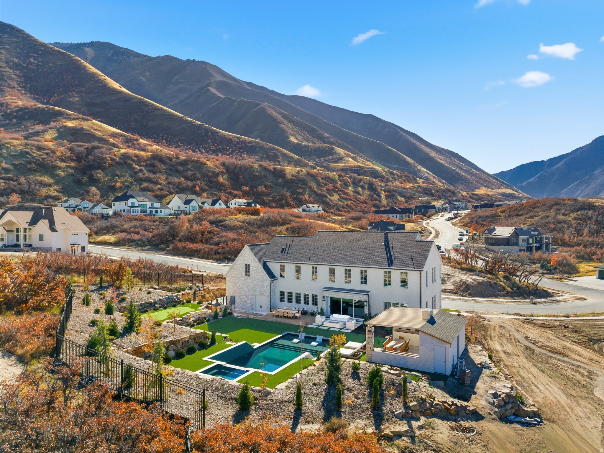 HIDDEN HOLLOW COVE - Residential