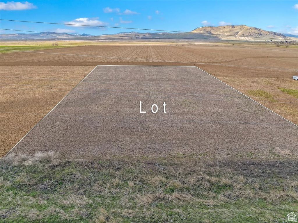 Photo of 7985 N 2400 W #3, Amalga, UT 84335 (MLS # 2158811)