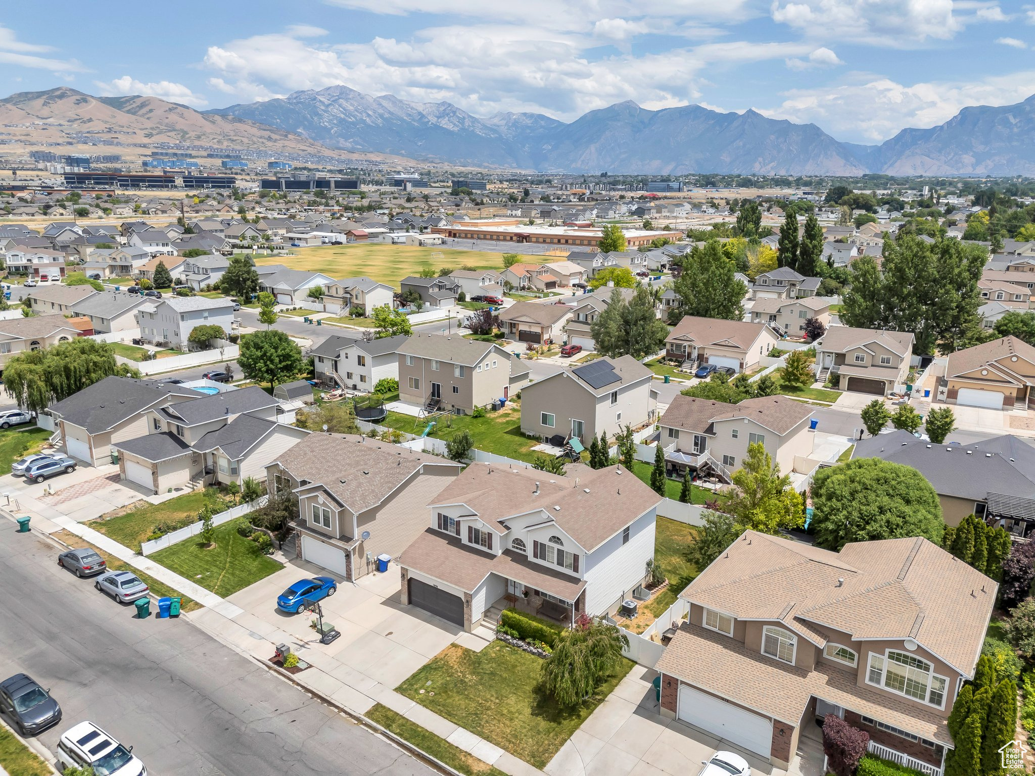 PARKSIDE ESTATES - Residential