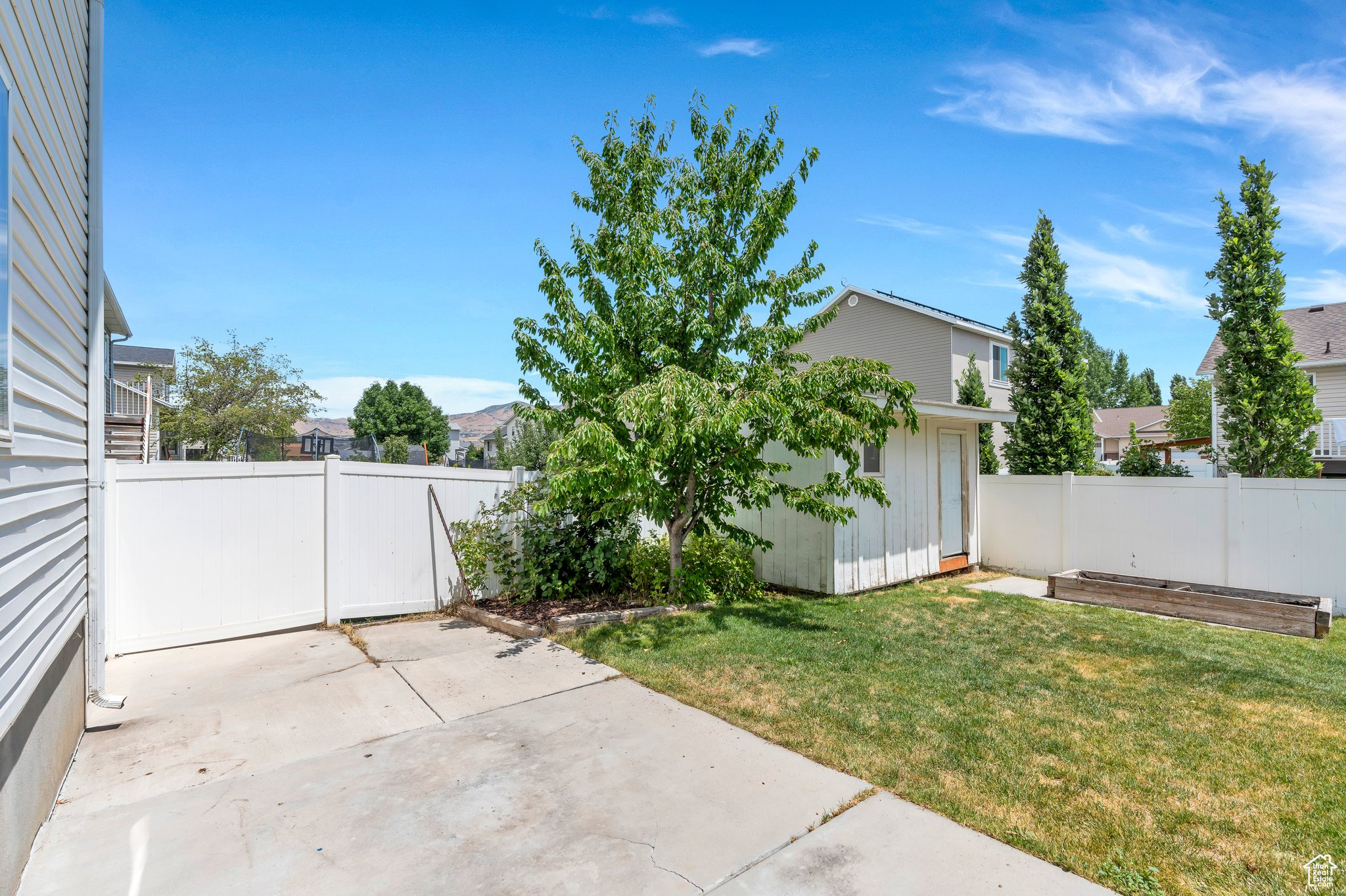 PARKSIDE ESTATES - Residential