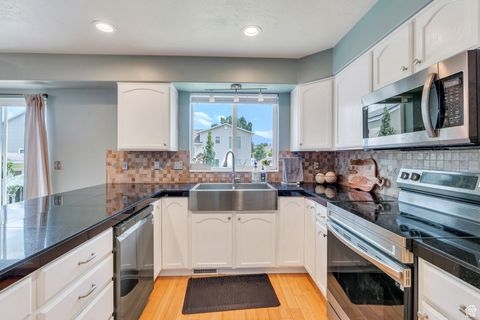Tiny photo for 1696 N 2640 W, Lehi, UT 84043 (MLS # 2096065)