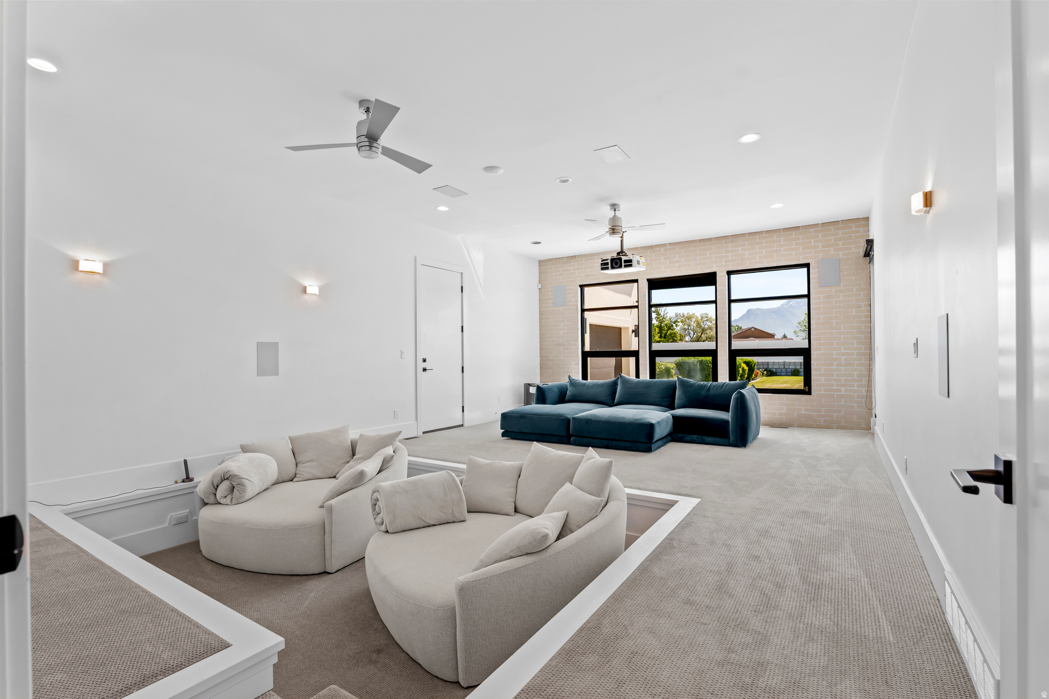 PIONEER MEADOWS - Residential