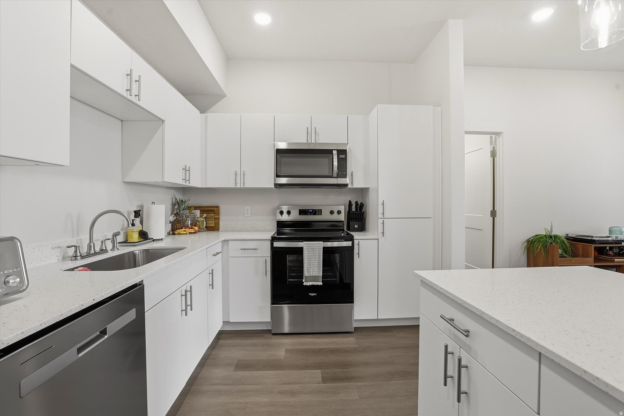 MORRELLI APARTMENTS - Residential