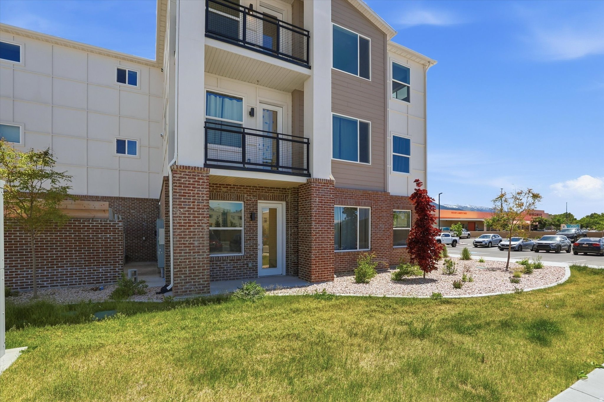 MORRELLI APARTMENTS - Residential