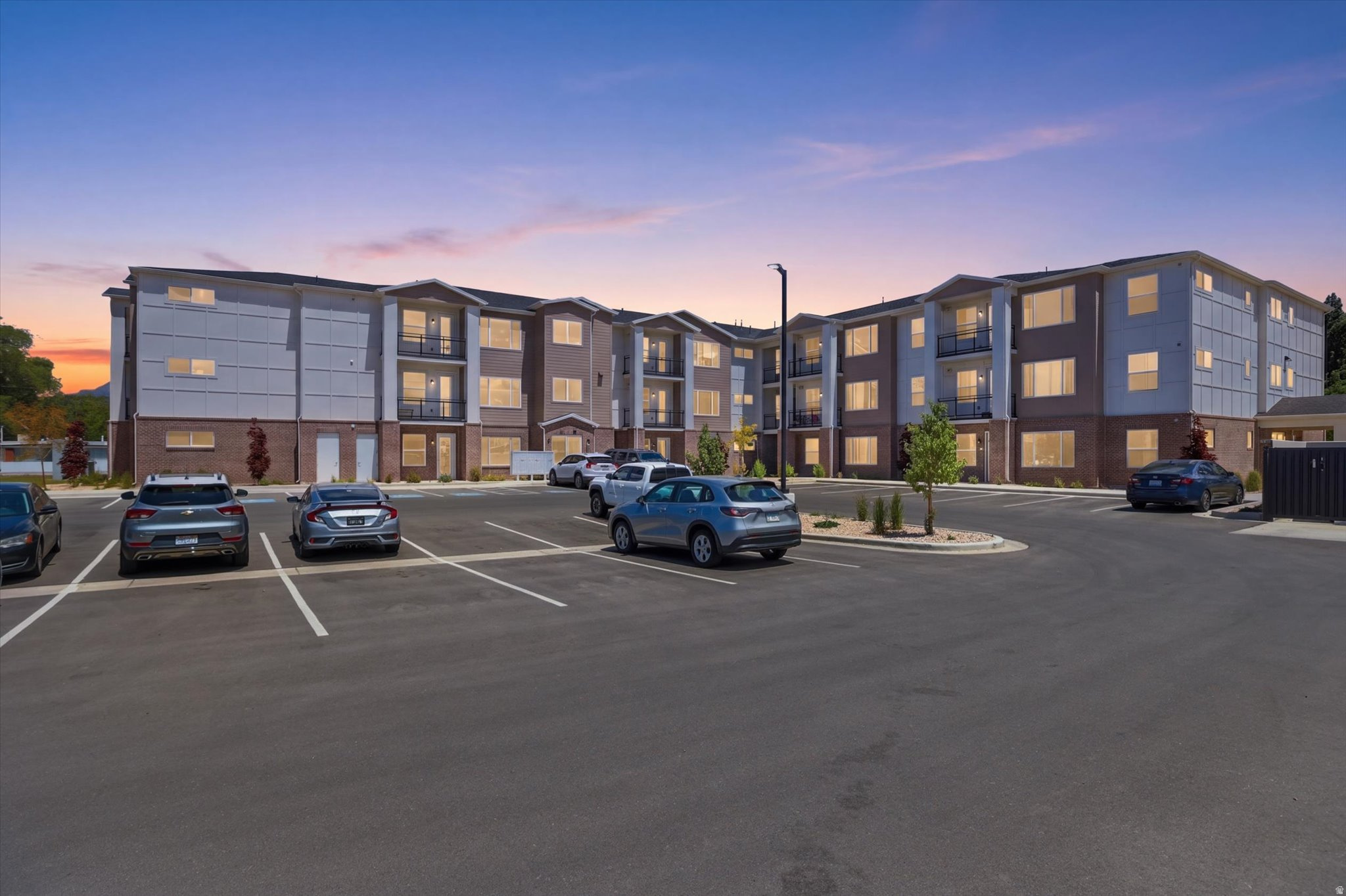 MORRELLI APARTMENTS - Residential