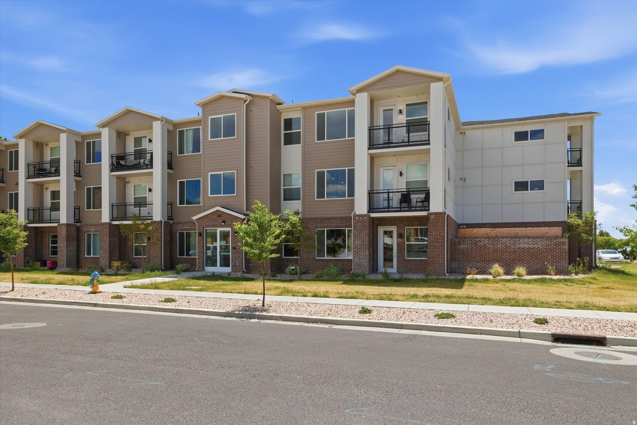 MORRELLI APARTMENTS - Residential