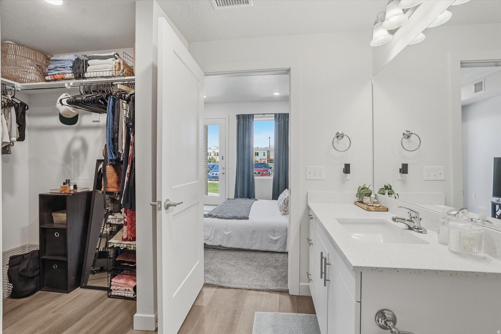 MORRELLI APARTMENTS - Residential