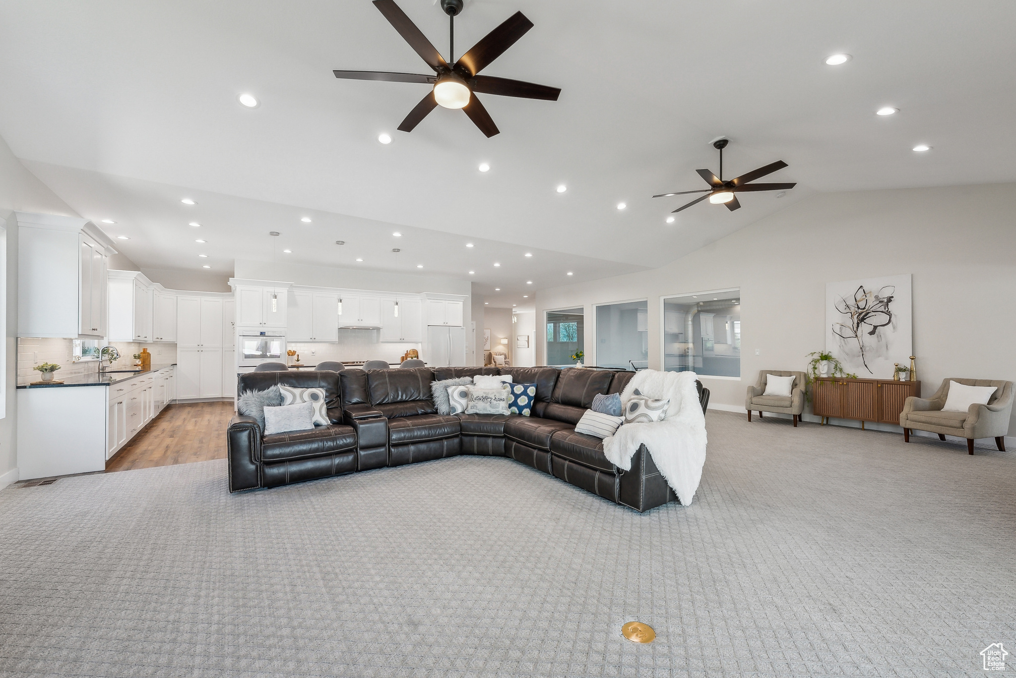 735 E 850, Centerville, Utah image 26