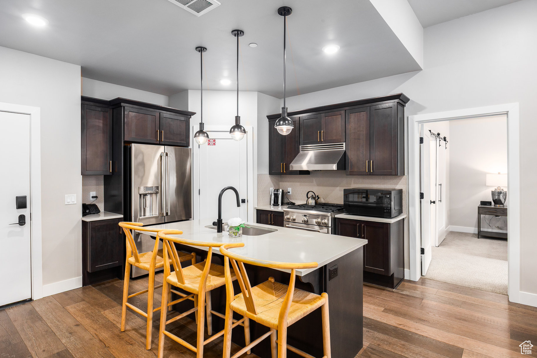 BLACK ROCK LUXURY CO - Residential