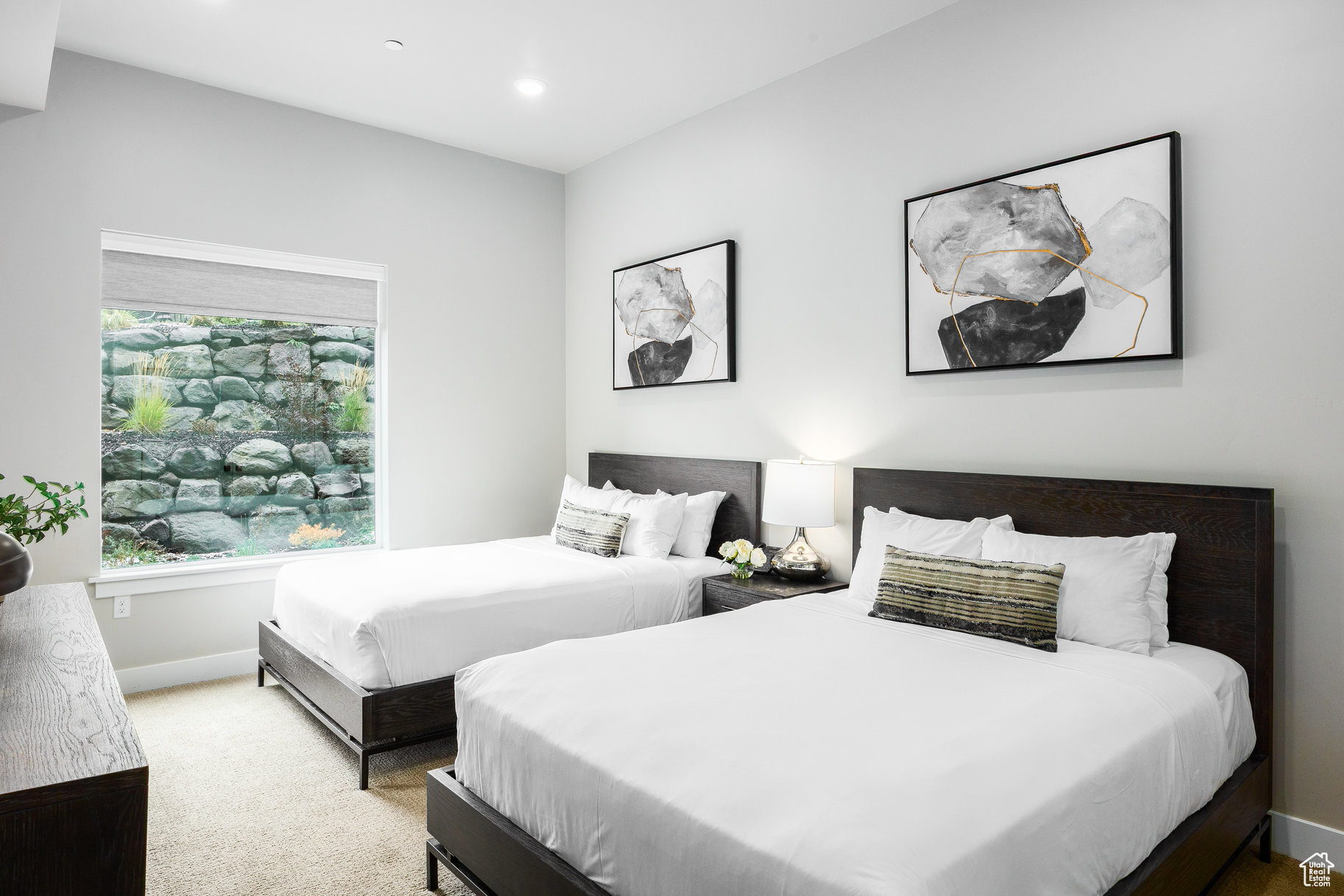 BLACK ROCK LUXURY CO - Residential