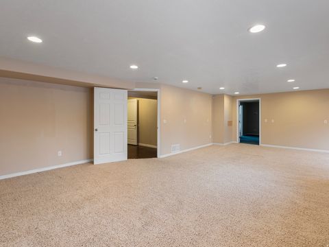 Tiny photo for 3059 W UINTA PINES CIR, South Jordan, UT 84095 (MLS # 2140772)