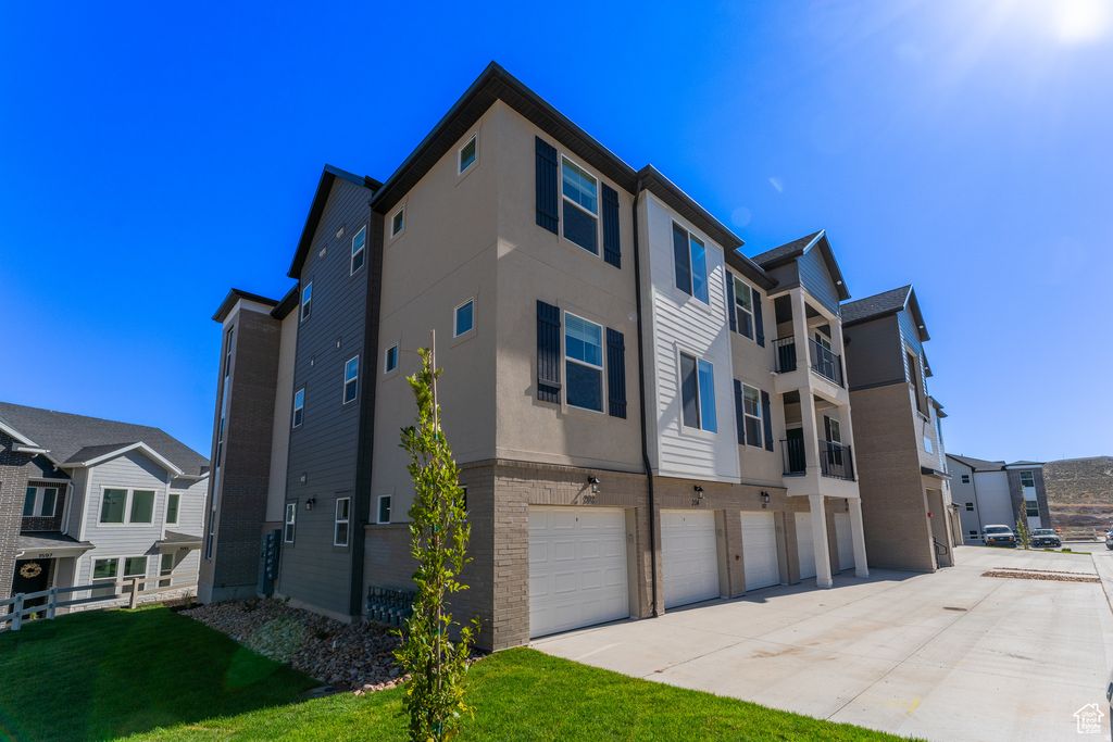 Photo of 782 N PRATT LN #202, Saratoga Springs, UT 84045 (MLS # 2128023)