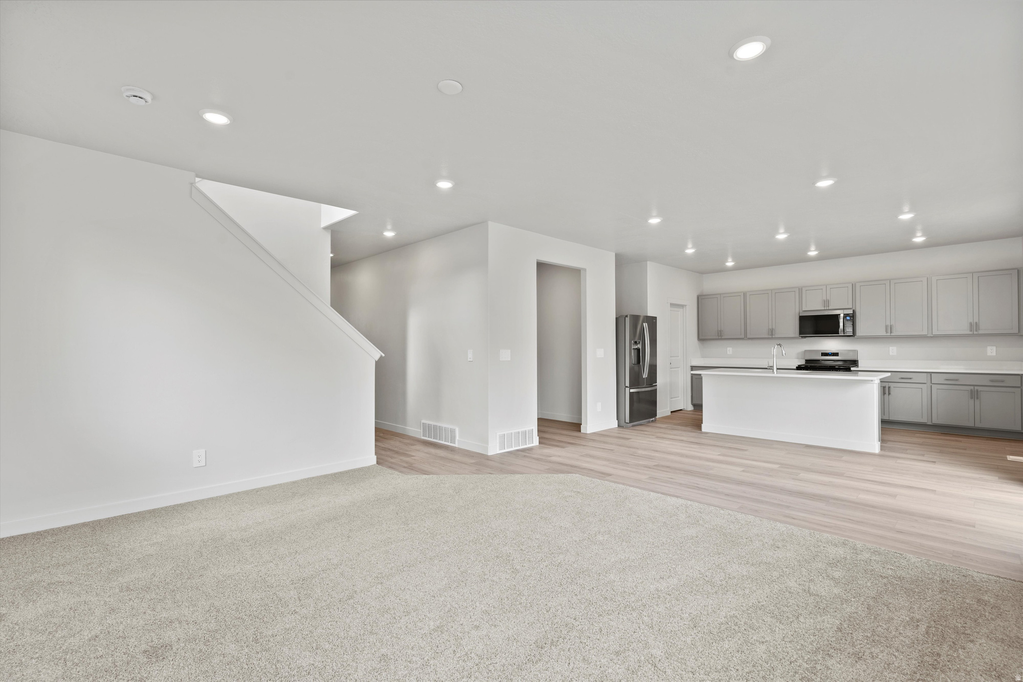 VISTA MEADOWS - Residential