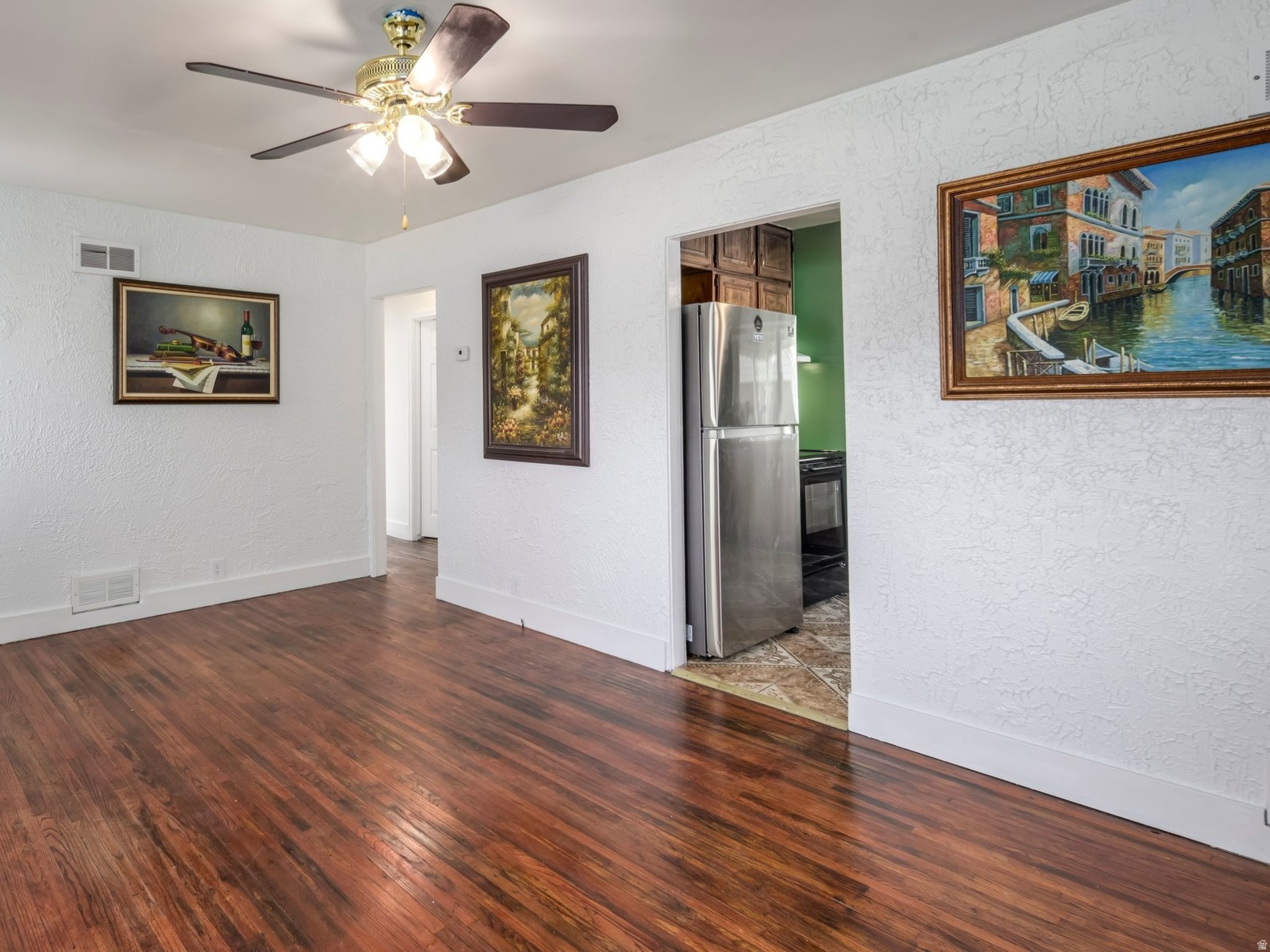 SOUTHGATE PARK - Residential