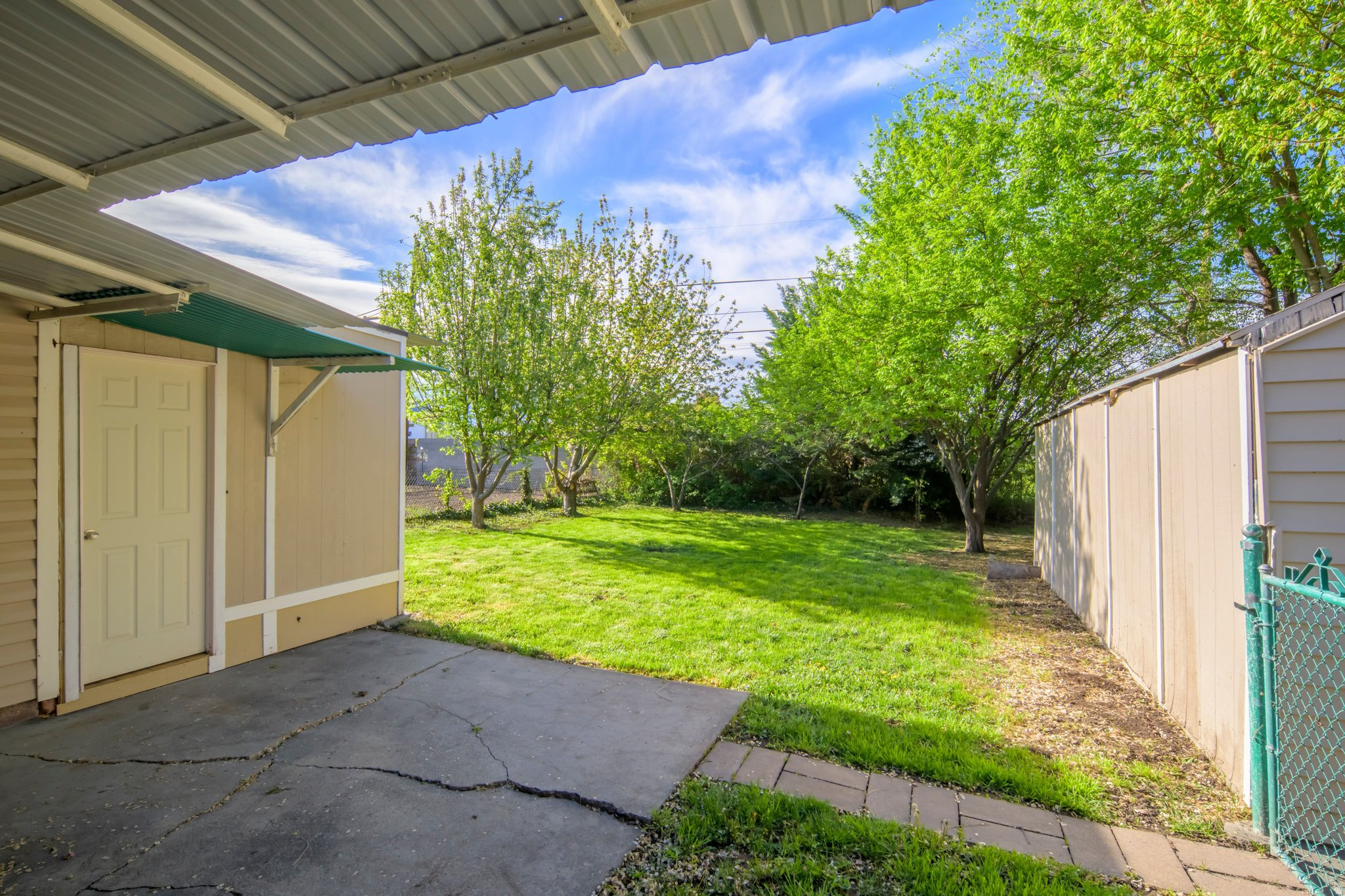 SOUTHGATE PARK - Residential