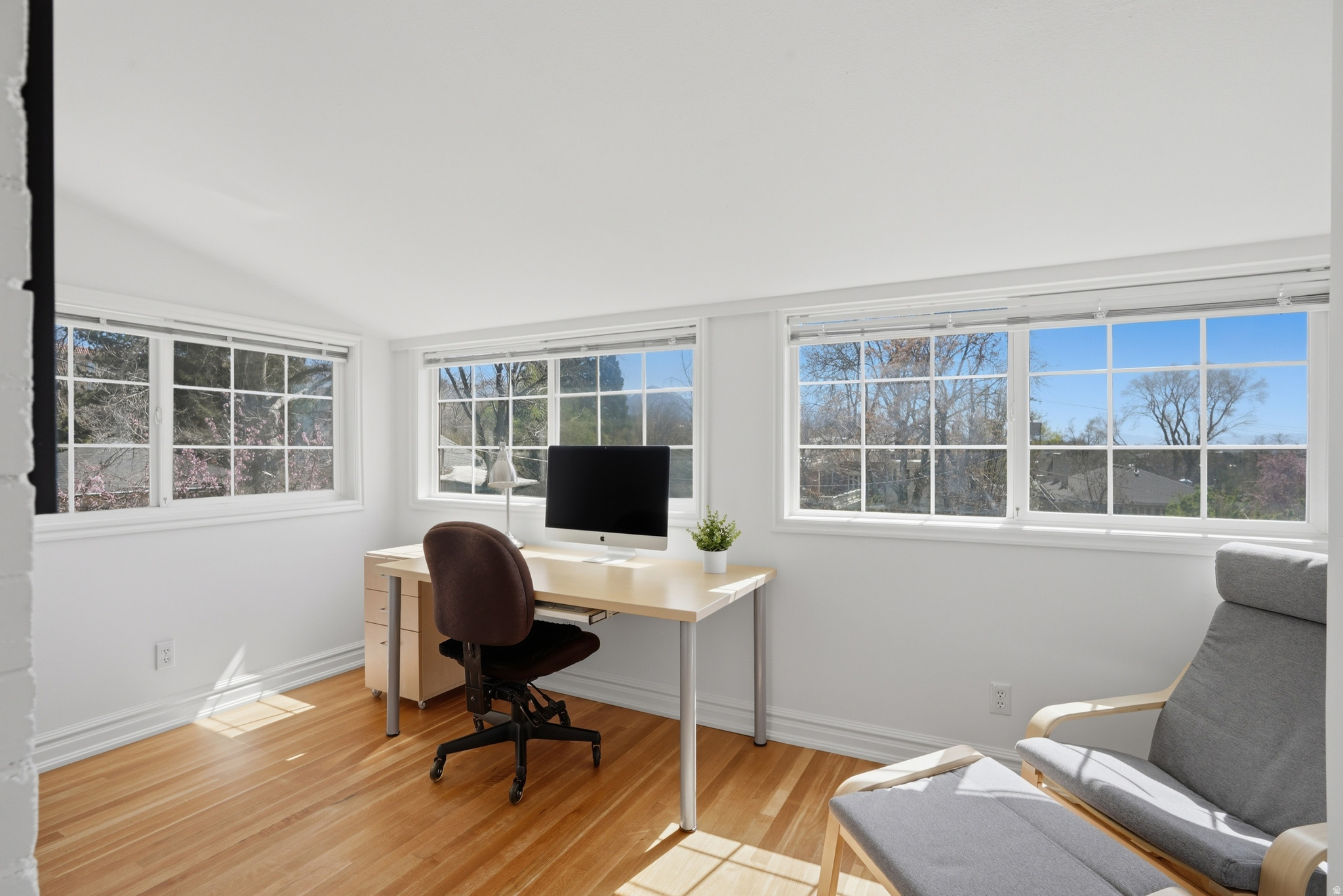 AVENUES - Residential