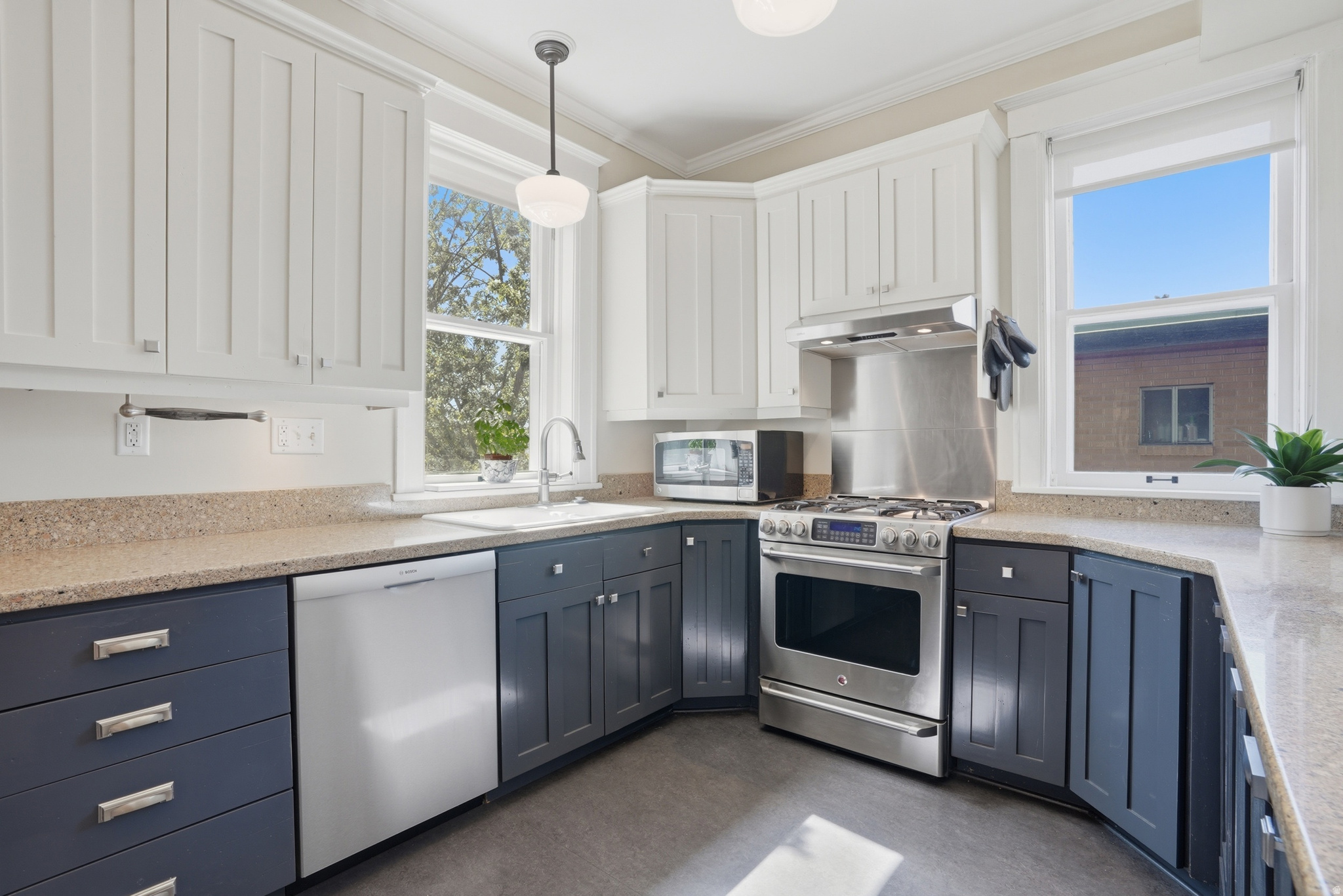 AVENUES - Residential