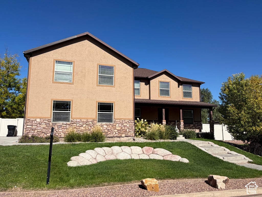 Photo of 894 W LAGOON ST N, Roosevelt, UT 84066 (MLS # 2188300)