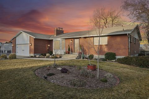 Photo of 2964 W CONTINENTAL CIR, Taylorsville, UT 84129 (MLS # 2130712)