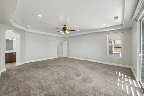 Tiny photo for 74 N CLIFFSIDE DR, Washington, UT 84780 (MLS # 2185062)